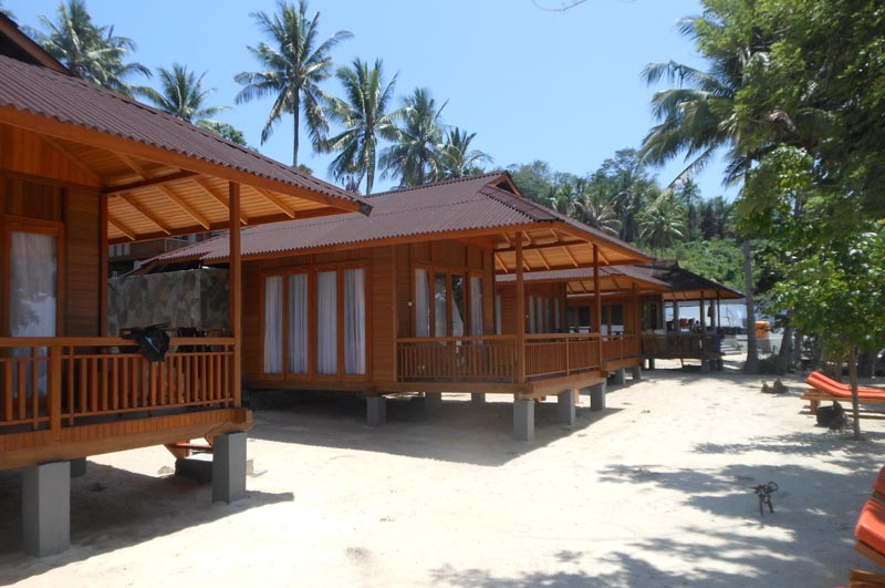 Bastianos Bangka Superior Beachfront