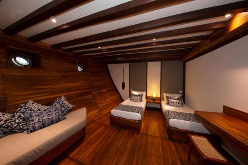 07 Nights Coral Explorers Raja Ampat Lower Deck Twin Cabin Coralia Liveaboard 2025