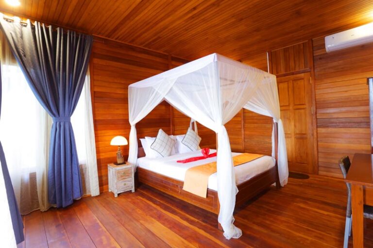 Bastianos Lembeh Resort