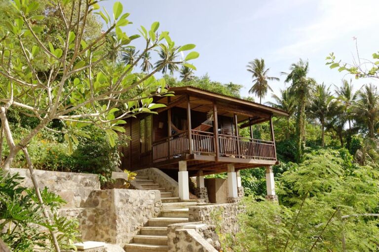Bastianos Lembeh Resort